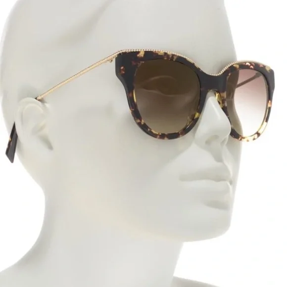 Marc Jacobs Oversized Tortoiseshell Sunglasses | Brown Gradient | NWT - Picture 2 of 4